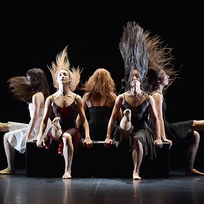 <em>La Fresque (The Painting on the Wall)</em><br>
Ballet Preljocaj